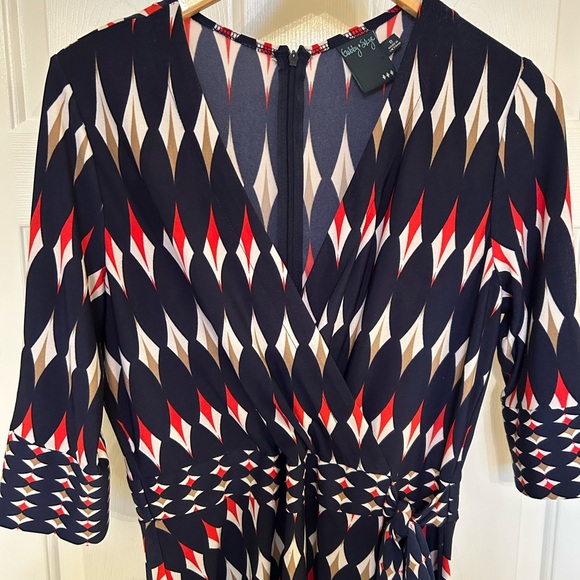 Gabby Skye Chic Geometric faux Wrap Dress size 8 - Picture 8 of 10